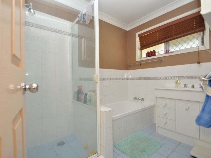 8 Scenic Avenue, Browns Plains QLD 4118