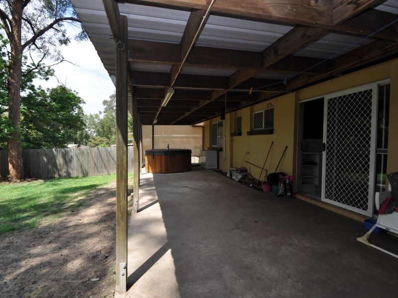 8 Scenic Avenue, Browns Plains QLD 4118