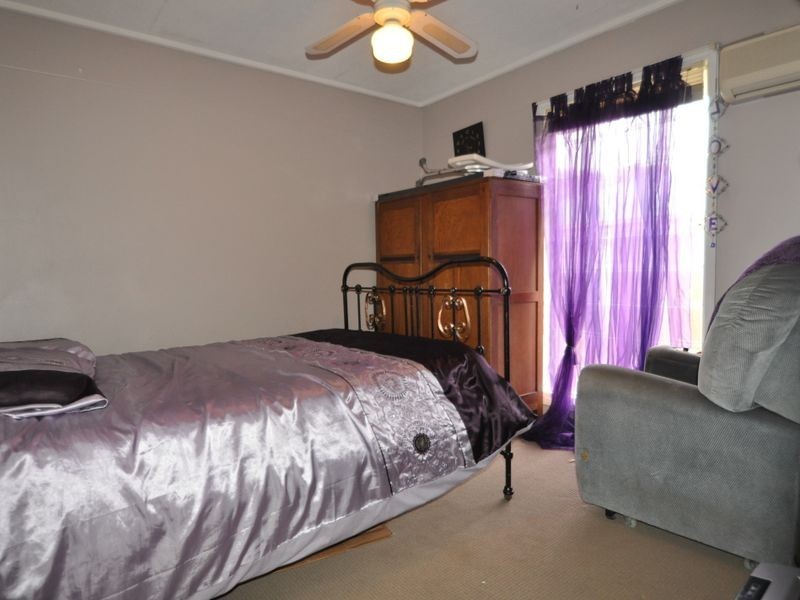 7 Fleur Street, Woodridge QLD 4114