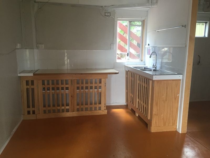 21 Pine Drive, Woodridge QLD 4114