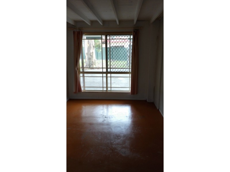 21 Pine Drive, Woodridge QLD 4114