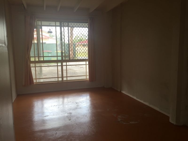 21 Pine Drive, Woodridge QLD 4114