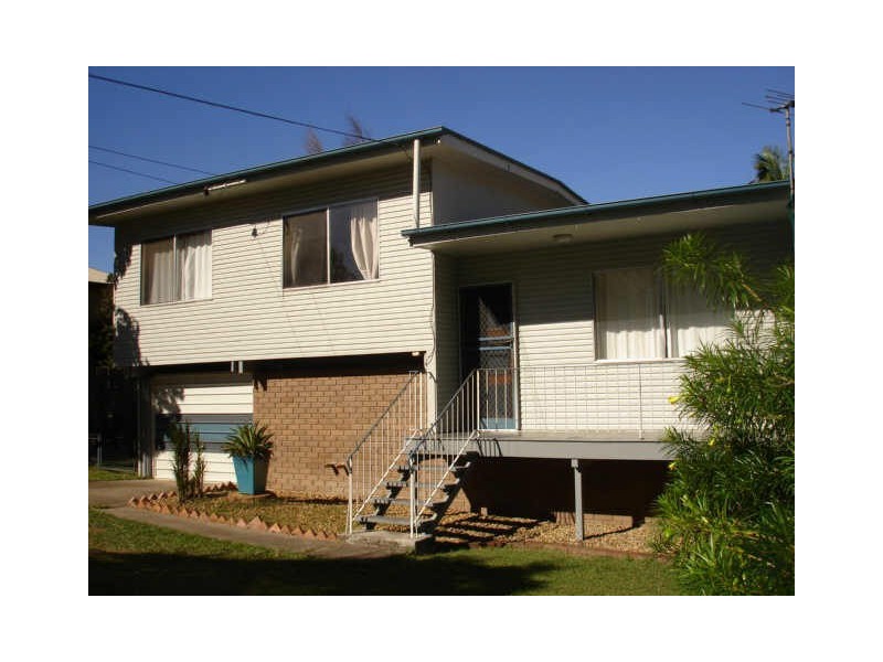 4 Louden Street, Woodridge QLD 4114