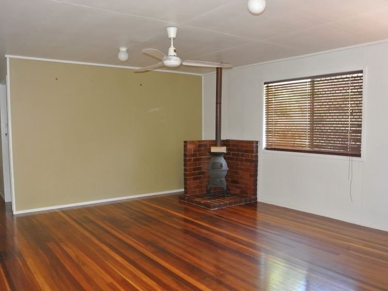 42 Hunter Street, Woodridge QLD 4114