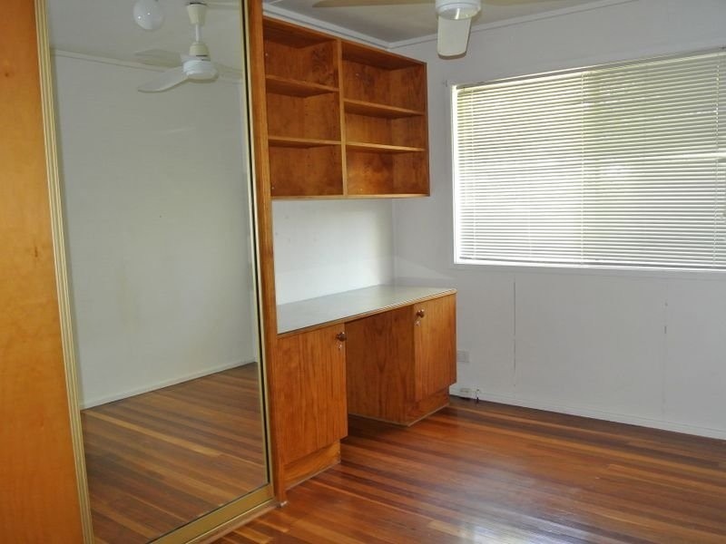 42 Hunter Street, Woodridge QLD 4114