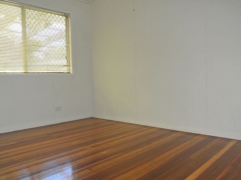 42 Hunter Street, Woodridge QLD 4114