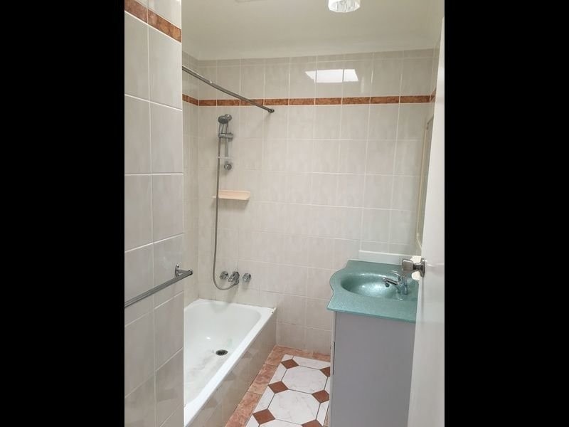 5 Sithney Street, Kingston QLD 4114