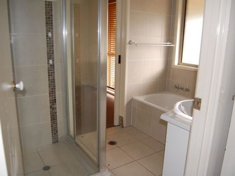 10 Cabernet Street, Kingston QLD 4114