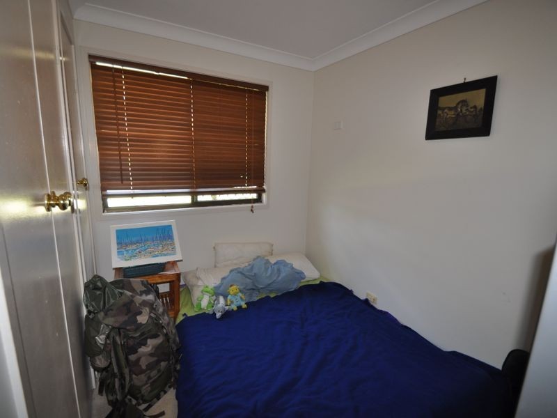 8 Phie Street, Loganlea QLD 4131