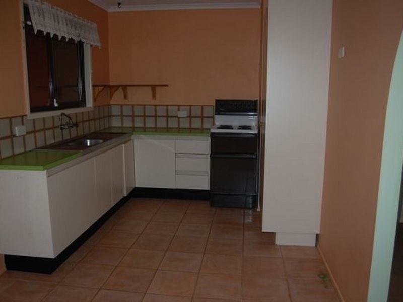 4 Yaru Street, Crestmead QLD 4132