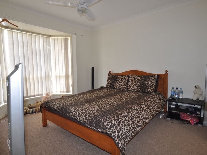 9 Houston Drive, Crestmead QLD 4132