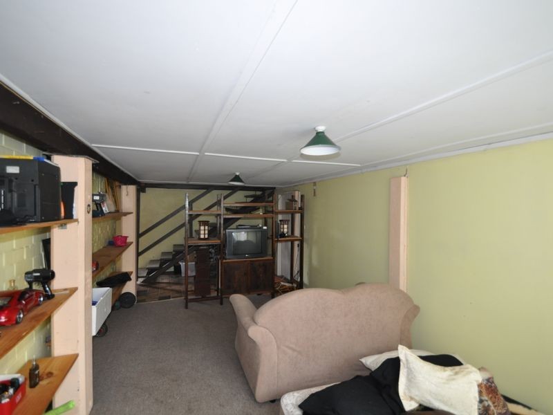 8 Poppy Street, Kingston QLD 4114