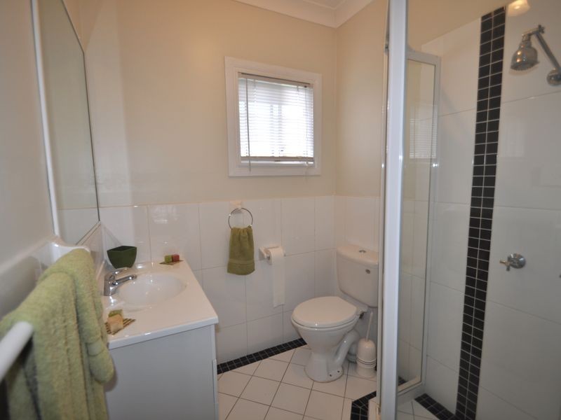 5 Smith Road, Woodridge QLD 4114