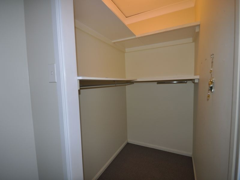 5 Smith Road, Woodridge QLD 4114