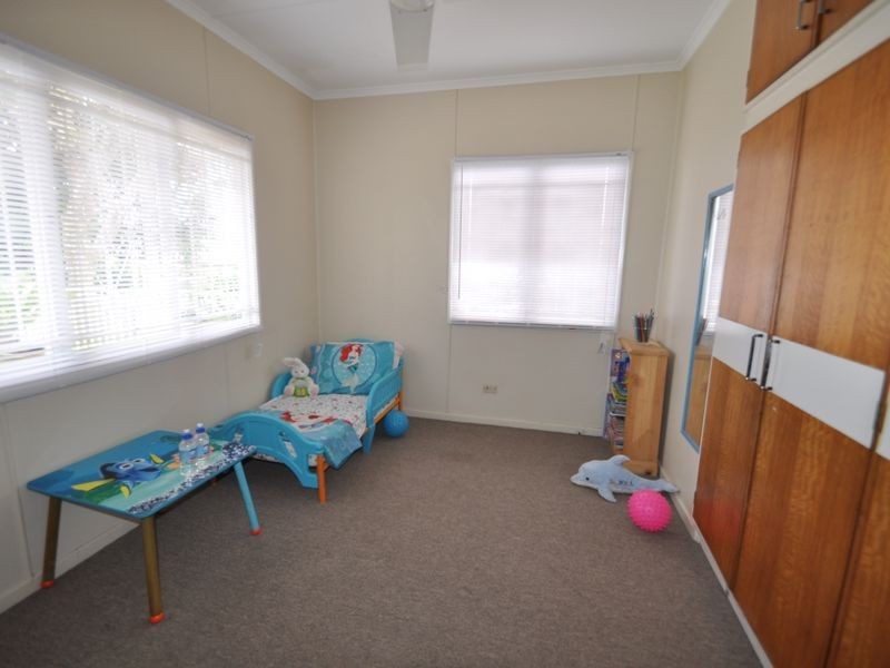 5 Smith Road, Woodridge QLD 4114