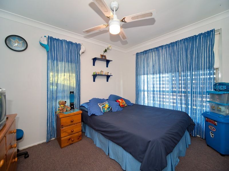 18 Apodis Street, Kingston QLD 4114