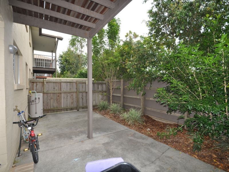 4/6-22 University Drive, Meadowbrook QLD 4131