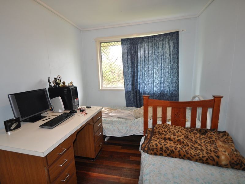 2 Eridani Avenue, Kingston QLD 4114