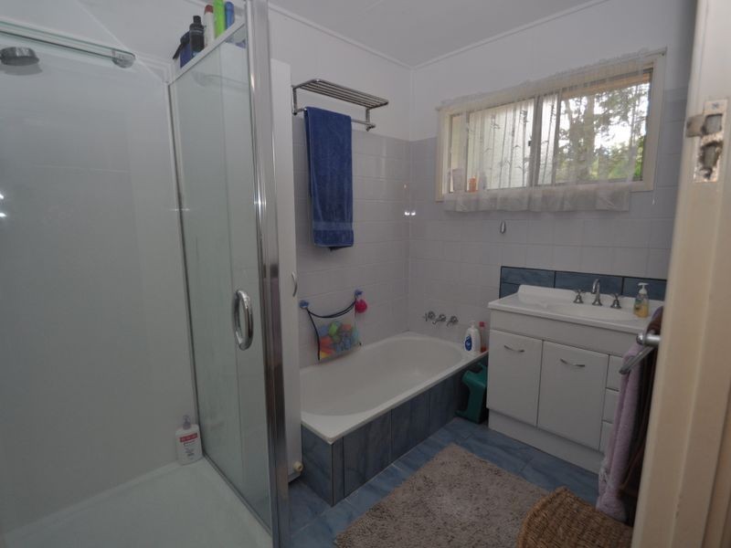 5 Wain Avenue, Logan Central QLD 4114