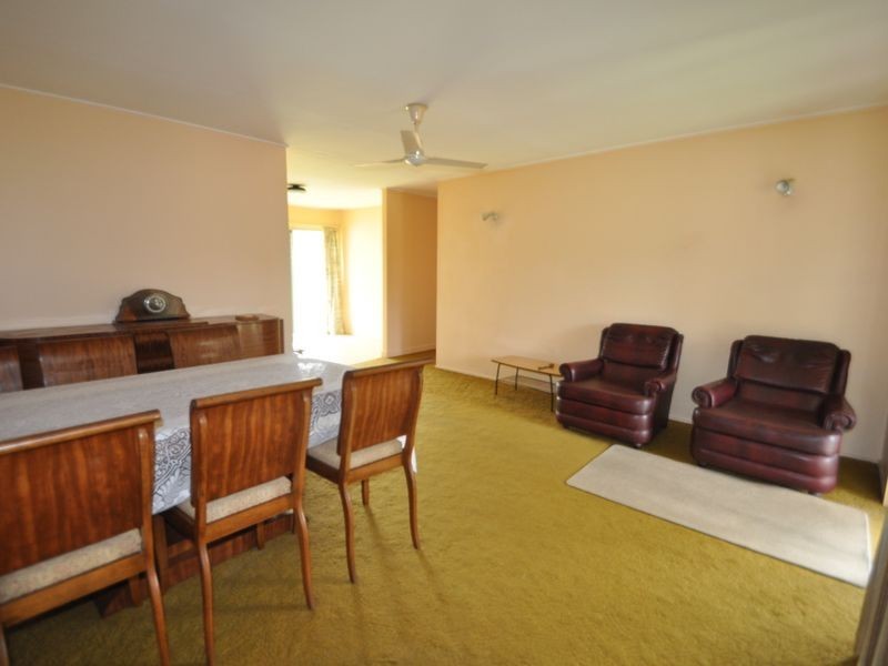 42 Kelvin Street, Woodridge QLD 4114