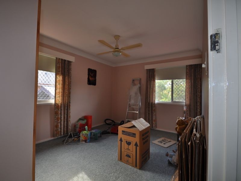 6 Rudduck Street, Logan Central QLD 4114