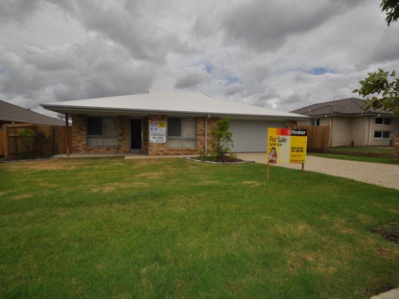 8 Dily Street, Hillcrest QLD 4118