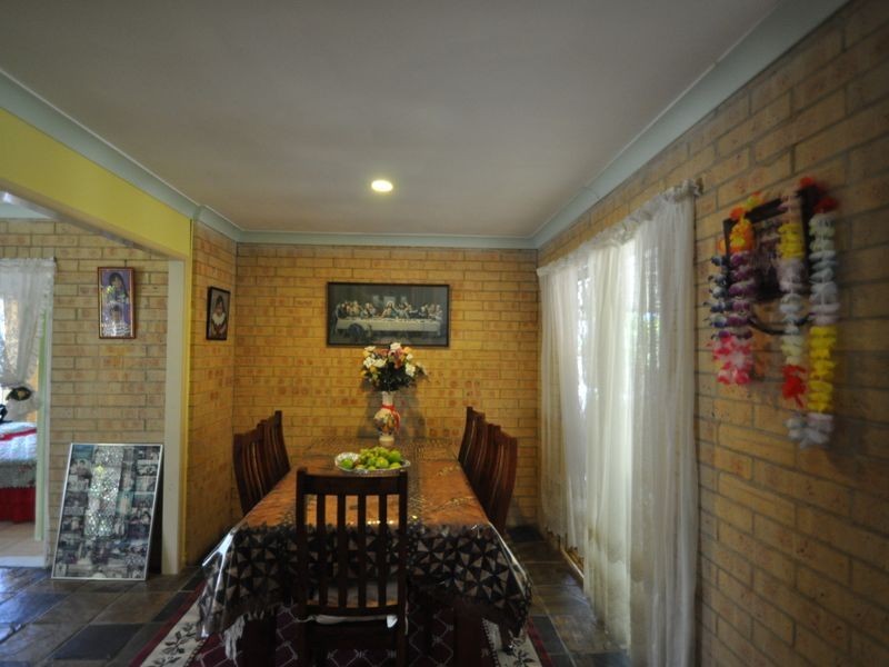 42 Moore Street, Loganlea QLD 4131