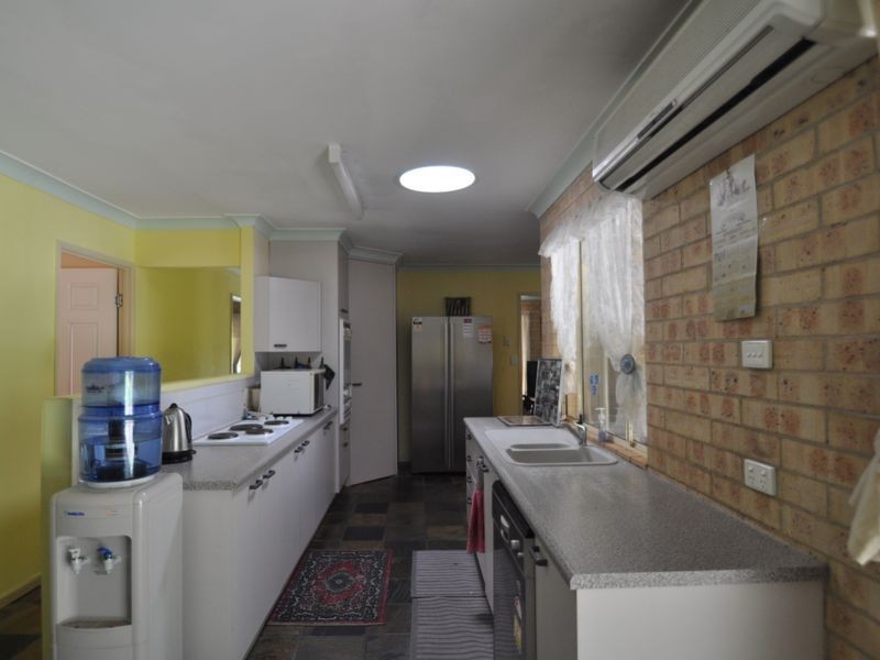 42 Moore Street, Loganlea QLD 4131