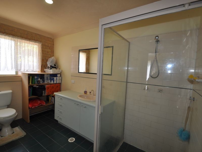 42 Moore Street, Loganlea QLD 4131