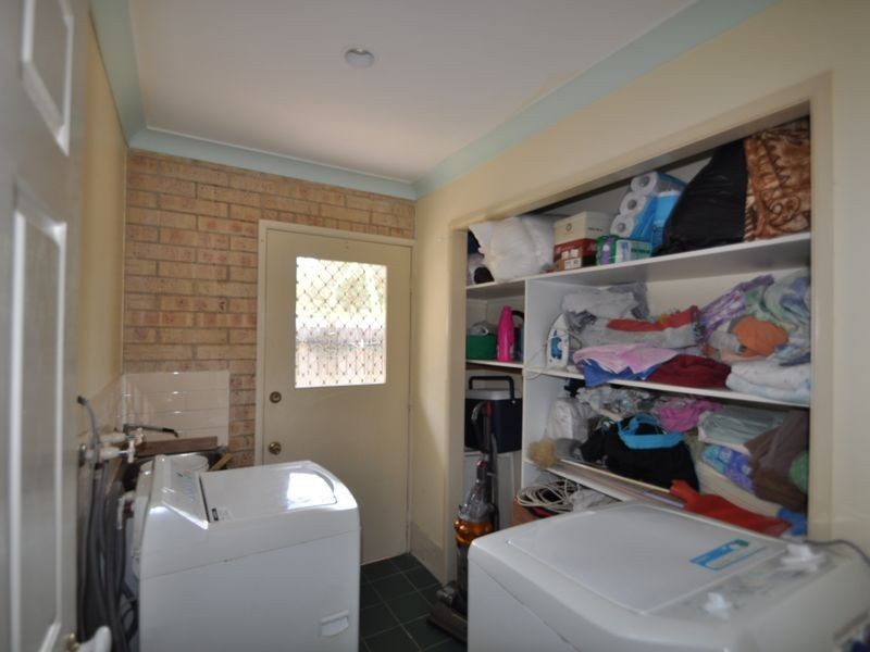 42 Moore Street, Loganlea QLD 4131