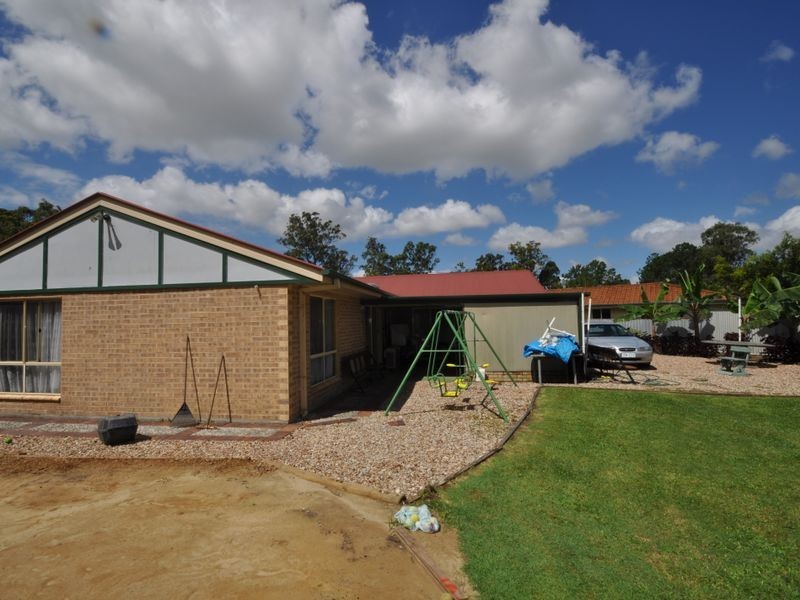 42 Moore Street, Loganlea QLD 4131