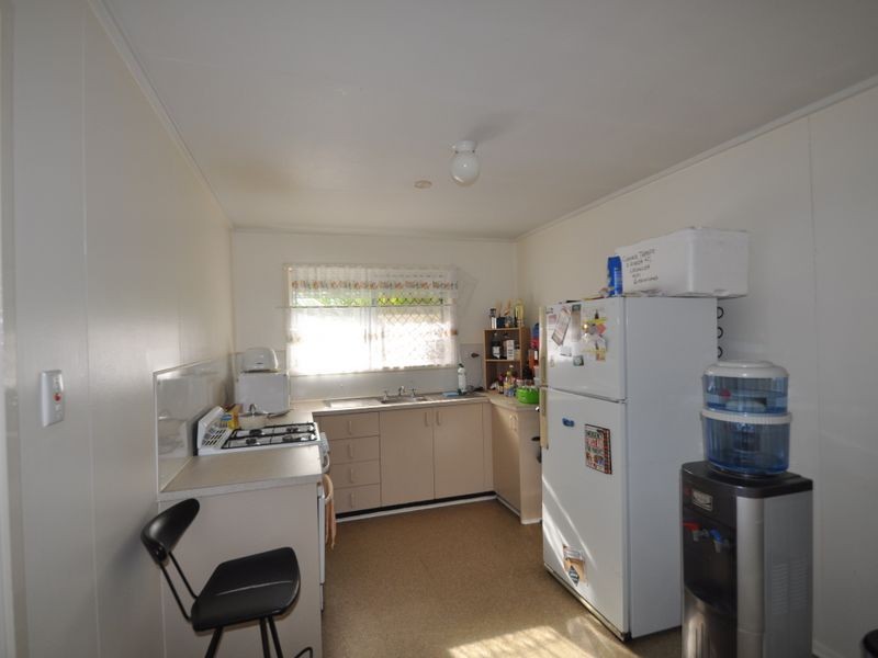 2 Rhoda Street, Loganlea QLD 4131