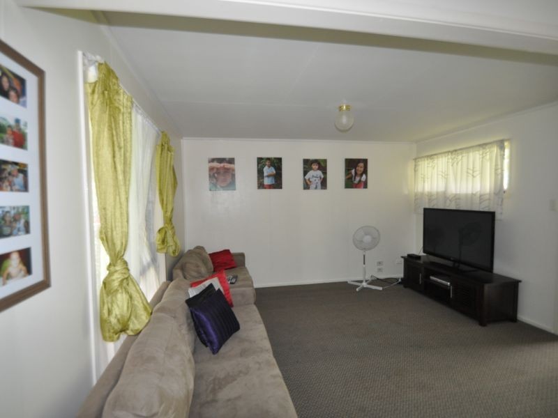 2 Rhoda Street, Loganlea QLD 4131