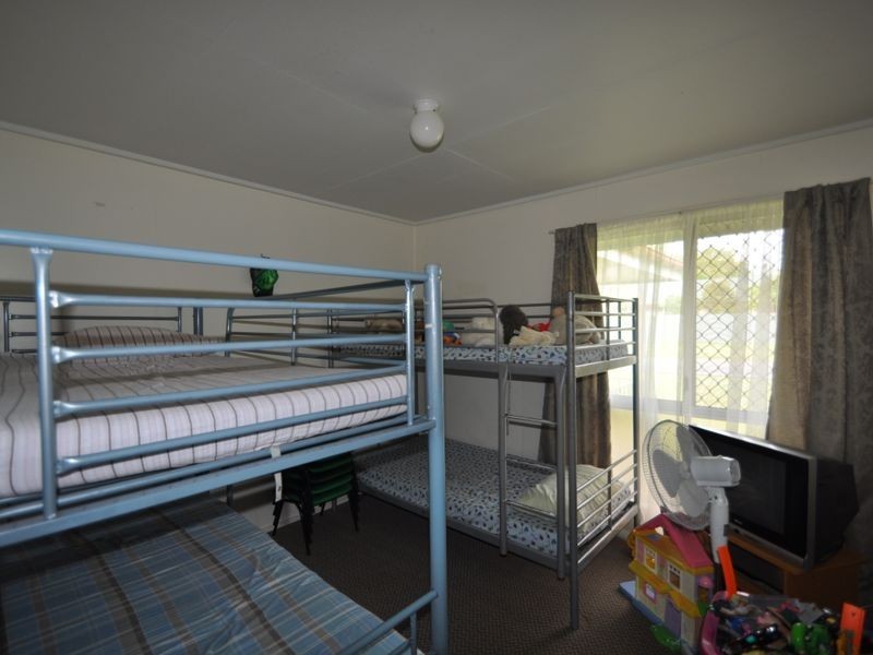 2 Rhoda Street, Loganlea QLD 4131