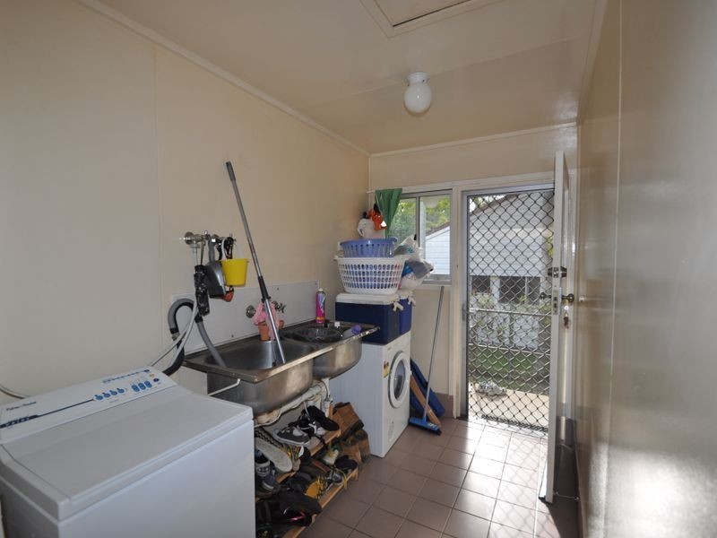 2 Rhoda Street, Loganlea QLD 4131