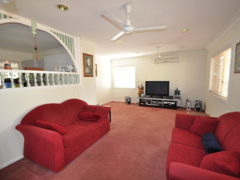 4 Mikaga Court, Woodridge QLD 4114