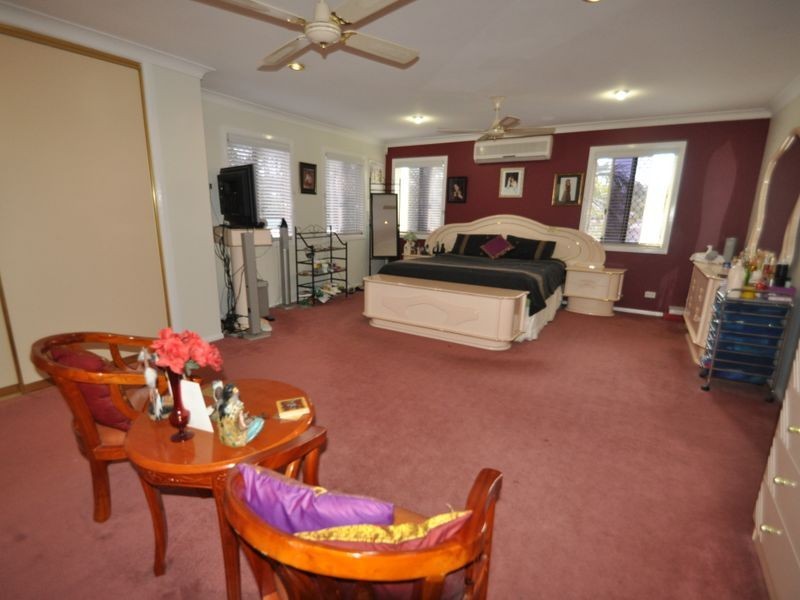 4 Mikaga Court, Woodridge QLD 4114