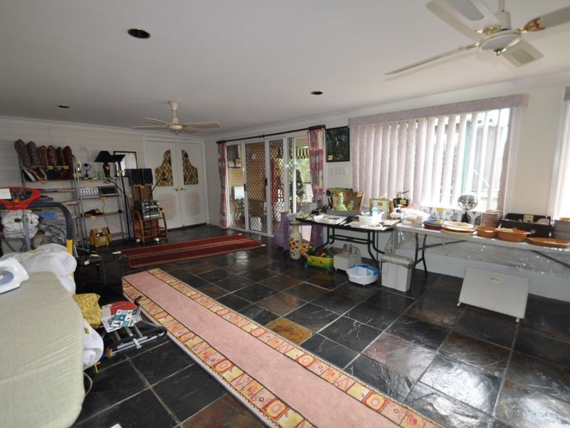 4 Mikaga Court, Woodridge QLD 4114