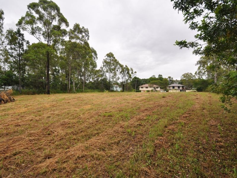 14 Centenary Road, Slacks Creek QLD 4127