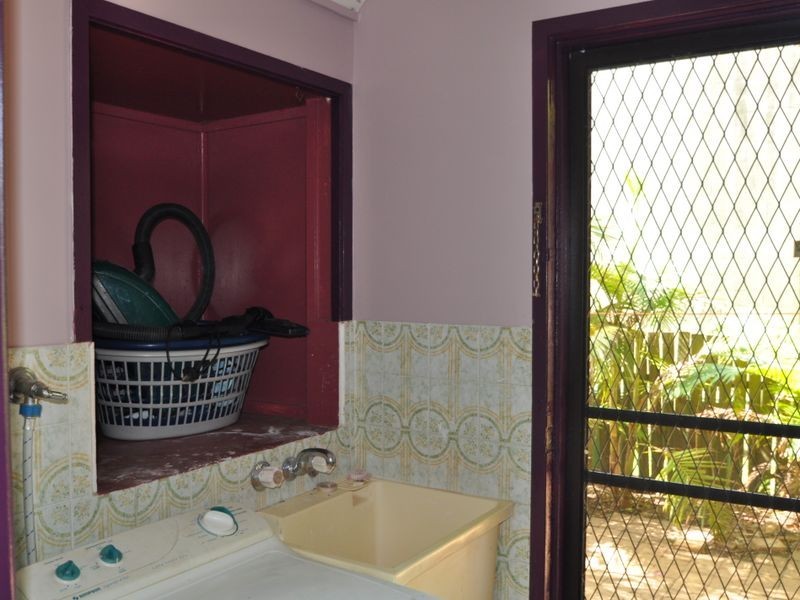 1/22 North Road, Woodridge QLD 4114