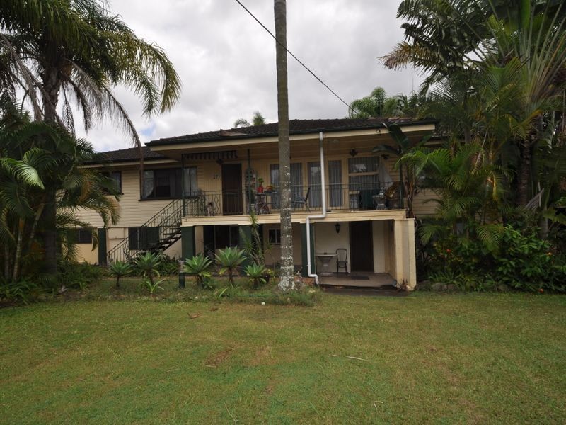 27 Defiance Road, Woodridge QLD 4114