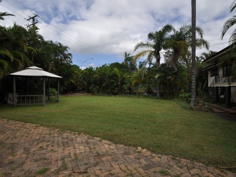 27 Defiance Road, Woodridge QLD 4114