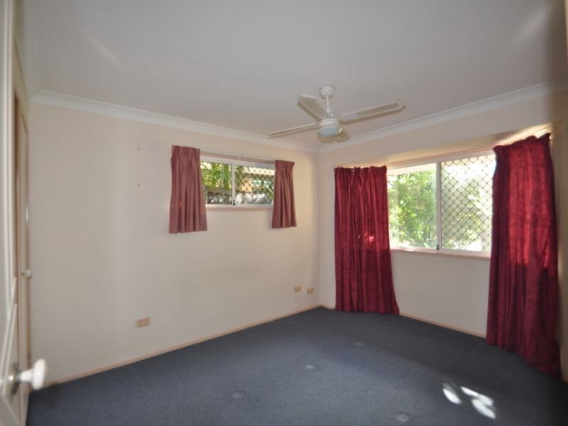 9 Kingfisher Close, Loganlea QLD 4131