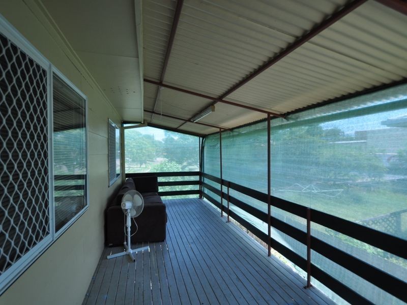 7 Macquarie Street, Woodridge QLD 4114