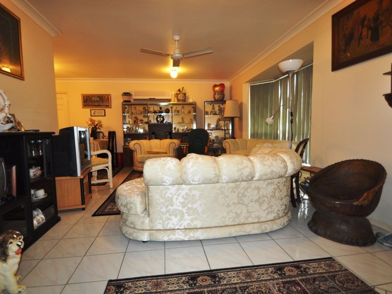 10 Oakwood Drive, Waterford West QLD 4133