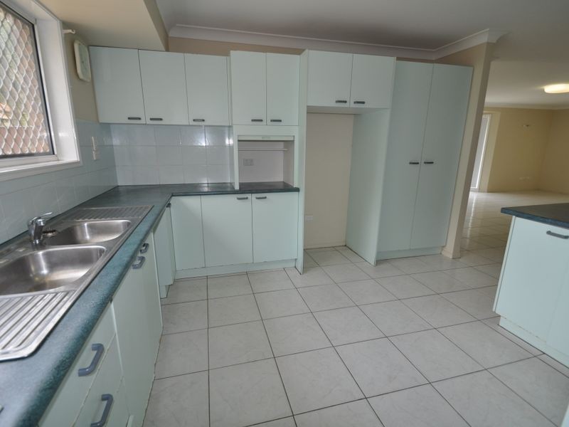 36 Paradise Road, Slacks Creek QLD 4127