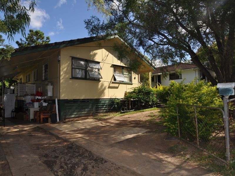 4 Arthur Street, Woodridge QLD 4114