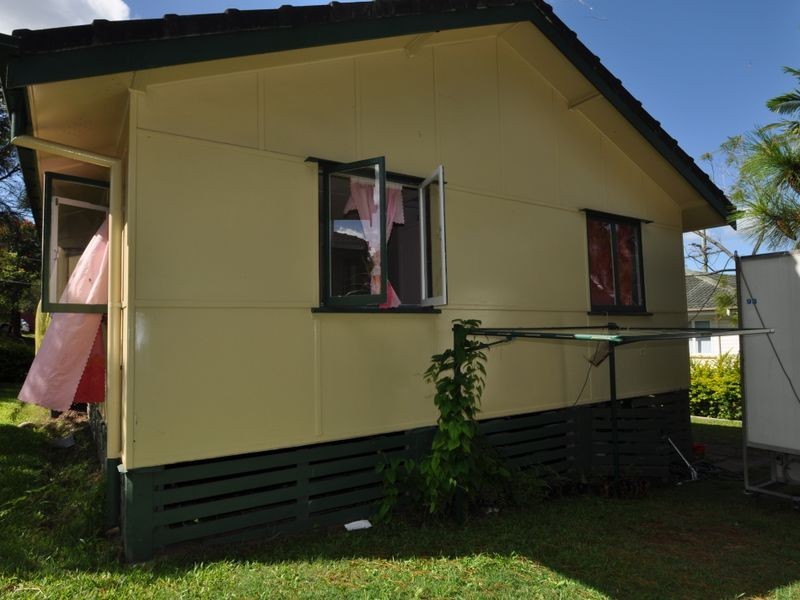 4 Arthur Street, Woodridge QLD 4114