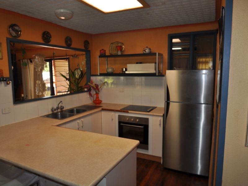 1 Carcoola Street, Kingston QLD 4114