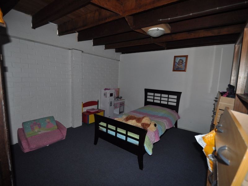 61 Karri Avenue, Logan Central QLD 4114